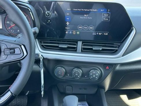 New 2026 Chevrolet Trax RS FWD image 7