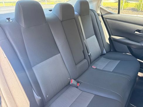 Used 2022 Nissan Sentra SV FWD image 33