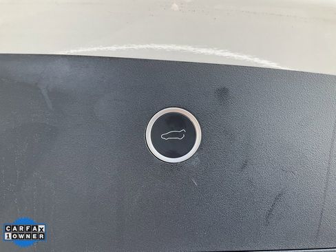 Used 2019 Tesla Model X P100D image 11