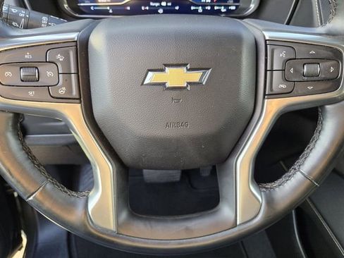 Used 2023 Chevrolet Suburban Premier image 24