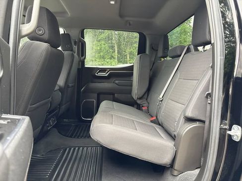 Certified 2025 Chevrolet Silverado 1500 LT AWD/4WD image 17