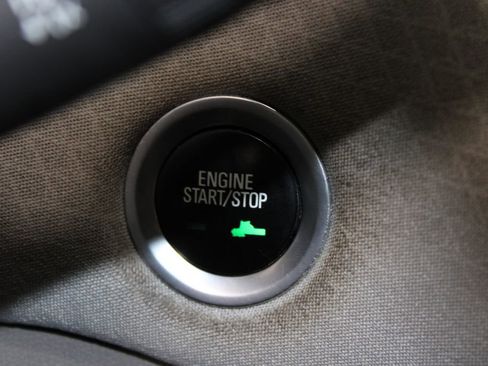 Used 2016 Chevrolet Malibu LT image 24