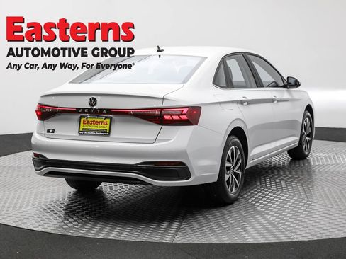 Used 2025 Volkswagen Jetta S image 5