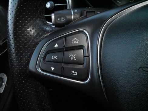 Used 2017 Mercedes-Benz GLC 300 4MATIC image 26