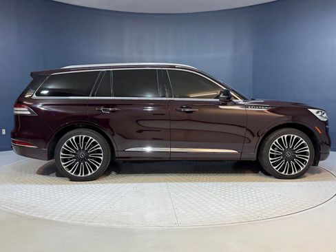 Used 2023 Lincoln Aviator Black Label image 8