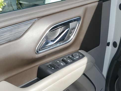 Used 2021 GMC Yukon SLT w/ SLT Luxury Plus Package image 19