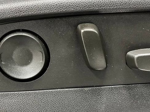 Used 2022 Chevrolet Silverado 1500 LTZ AWD/4WD image 60