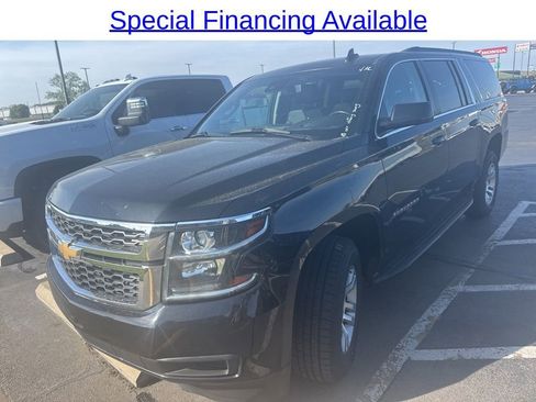 Used 2019 Chevrolet Suburban LT RWD image 1