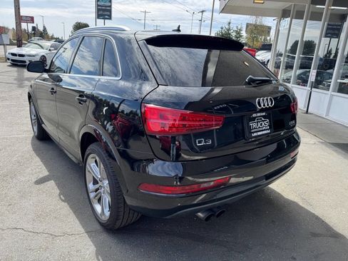 Used 2018 Audi Q3 2.0T Premium Plus w/ Premium Plus Package image 3
