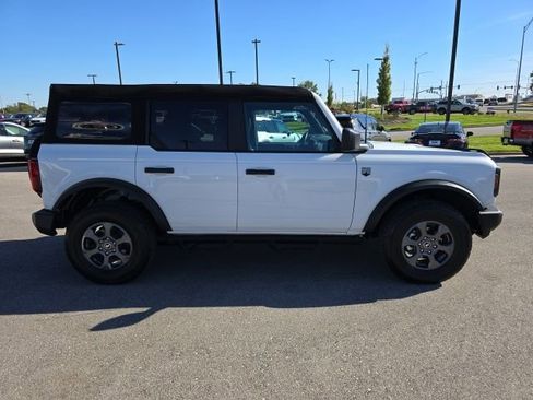 Used 2023 Ford Bronco Big Bend image 6