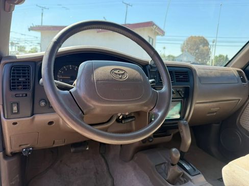 Used 1999 Toyota Tacoma Limited AWD/4WD image 11