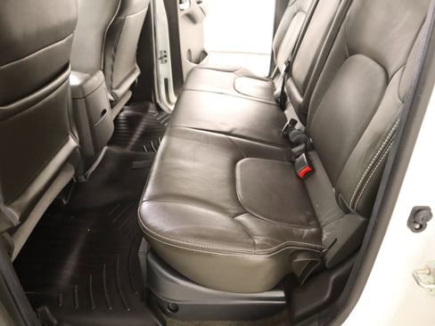 Used 2017 Nissan Frontier PRO-4X w/ Pro-4x Luxury Package image 13