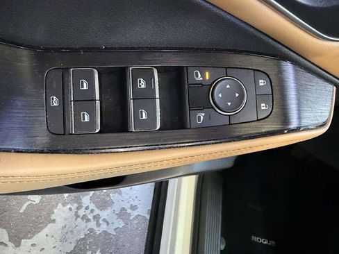Used 2023 Nissan Rogue Platinum w/ Platinum Premium Package AWD/4WD image 8