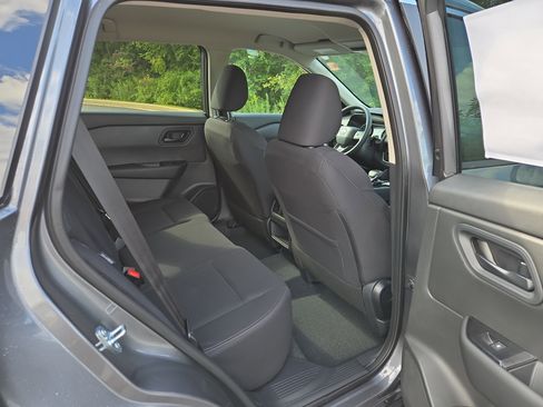 New 2026 Nissan Rogue S image 17