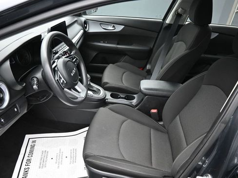 Used 2024 Kia Forte LXS FWD image 11