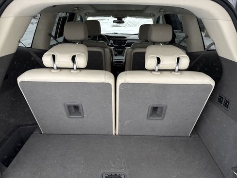 Used 2020 Cadillac XT6 Premium Luxury image 11