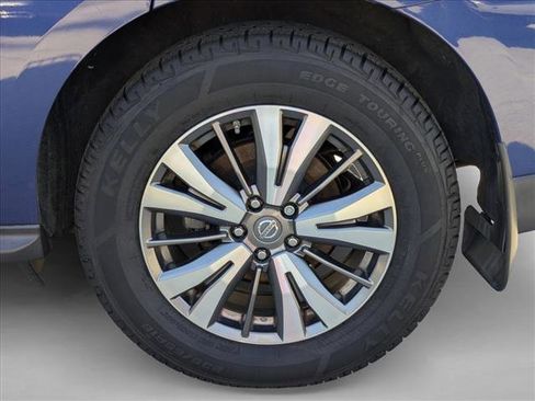 Used 2019 Nissan Pathfinder S image 25