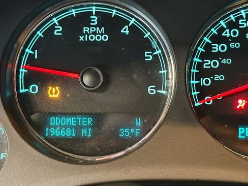 Used 2009 Chevrolet Tahoe LTZ image 12