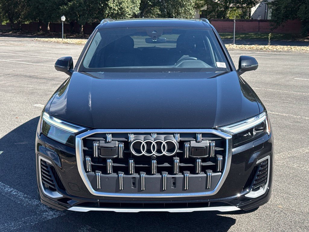 Used 2025 Audi Q7 3.0T Premium Plus w/ Premium Plus Package AWD/4WD image 2