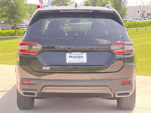Certified 2023 Honda Pilot Elite image 6