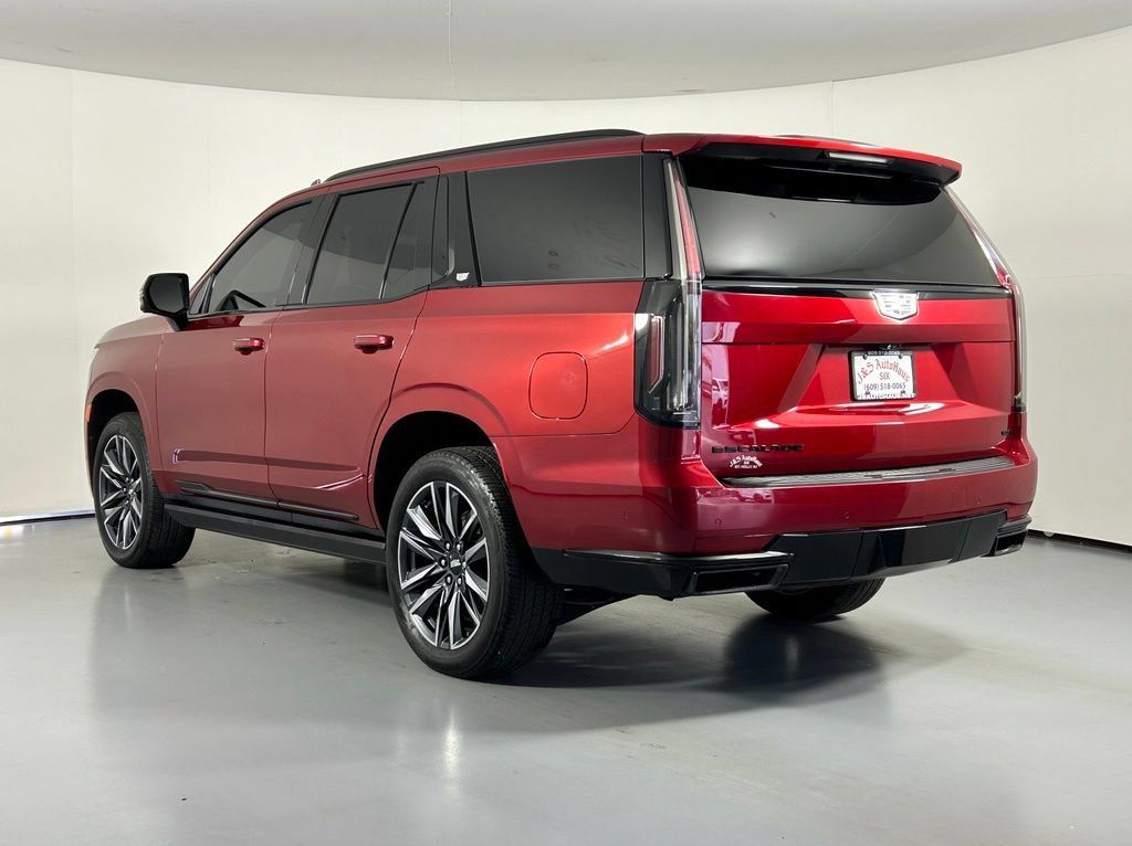 Used 2021 Cadillac Escalade Sport w/ Driver Assist Tech Package AWD/4WD image 5