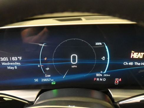 Used 2024 Cadillac Lyriq Sport RWD image 18