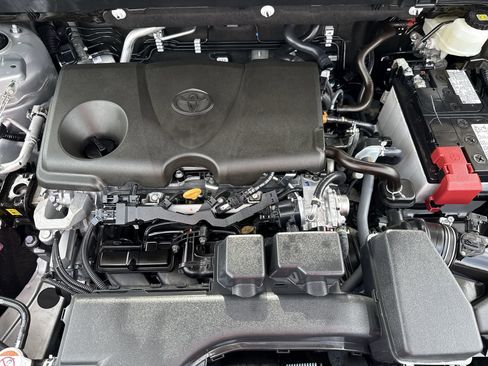 Certified 2025 Toyota RAV4 LE FWD image 17