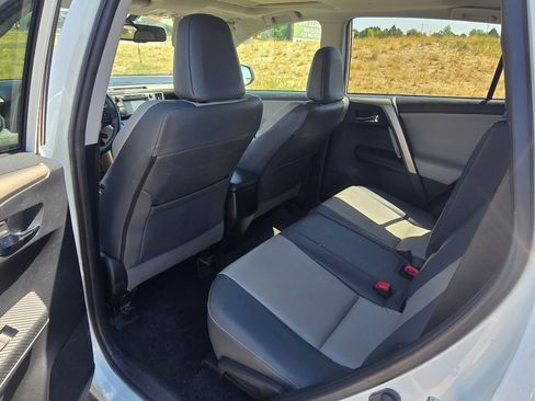 Used 2014 Toyota RAV4 Limited AWD/4WD image 15