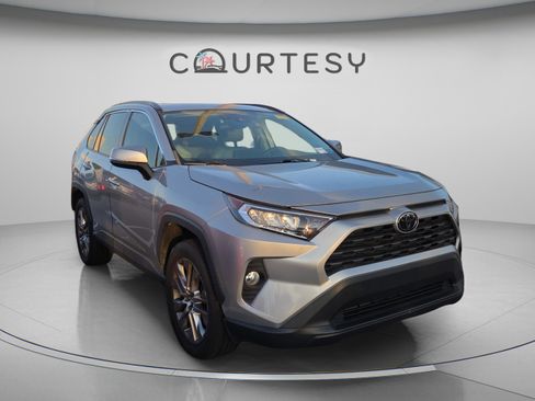 Certified 2021 Toyota RAV4 XLE Premium FWD image 3