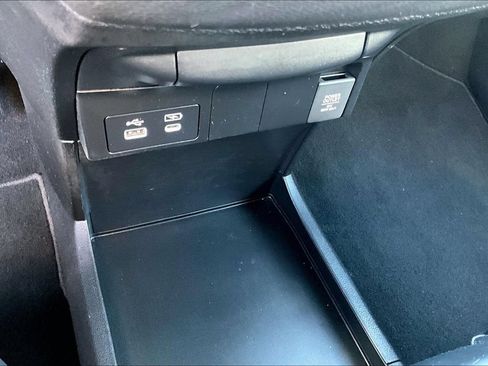 Used 2025 Honda Odyssey Sport-L image 37