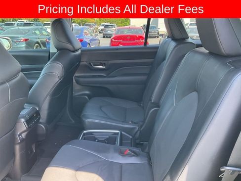 Used 2026 Toyota Grand Highlander AWD Hybrid image 13