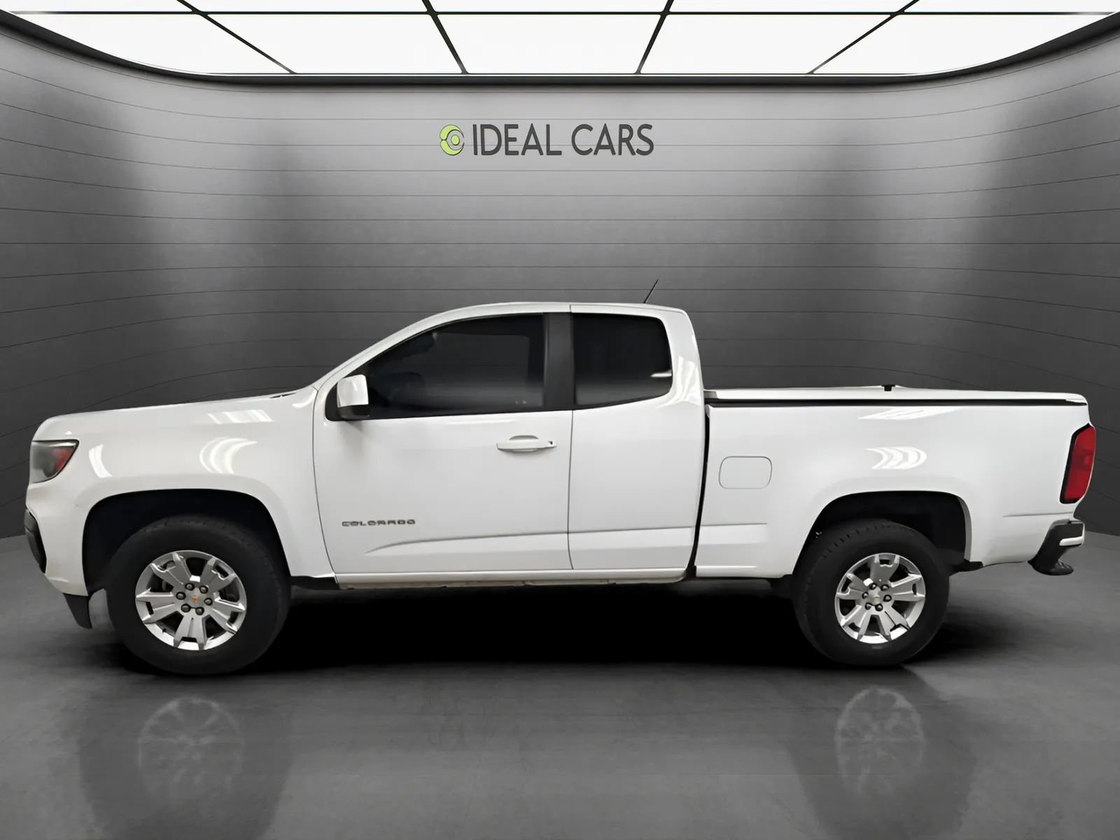 Used 2022 Chevrolet Colorado LT w/ Fleet Safety Package RWD image 8