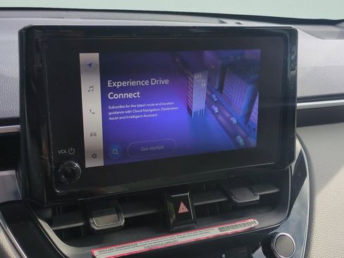 Certified 2023 Toyota Corolla Cross LE FWD image 17