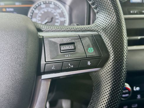 Used 2024 Mitsubishi Outlander SE FWD image 17