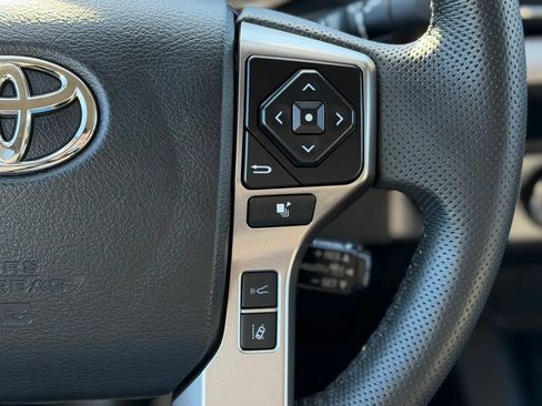 Used 2023 Toyota Tacoma SR5 AWD/4WD image 11