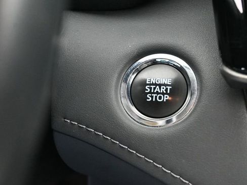 Used 2023 Toyota Highlander LE image 25