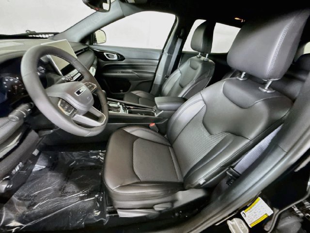 New 2026 Jeep Compass Latitude AWD/4WD image 19