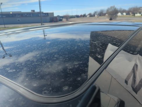 Used 2021 GMC Yukon Denali w/ Denali Premium Package image 24