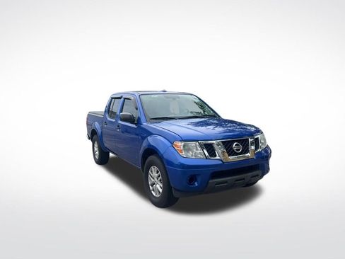 Used 2014 Nissan Frontier SV w/ SV Value Truck Package RWD image 2