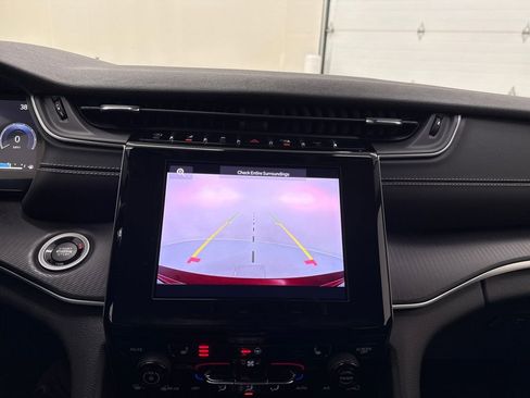 Used 2023 Jeep Grand Cherokee Laredo w/ Luxury Tech Group I image 18