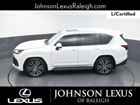Certified 2024 Lexus LX 600 4WD w/ Luxury Package image 30