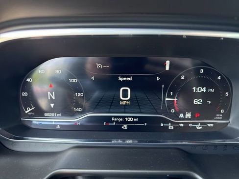 Used 2024 GMC Yukon AT4 w/ Technology Package AWD/4WD image 21