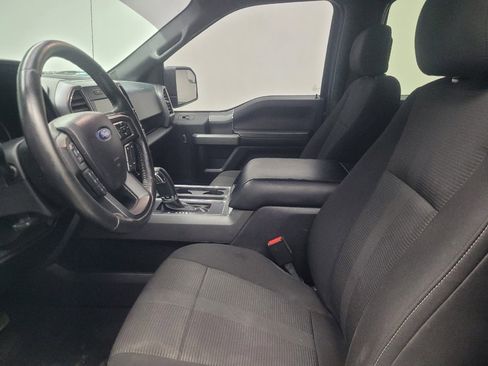 Used 2017 Ford F150 XLT w/ Equipment Group 302A Luxury AWD/4WD image 17