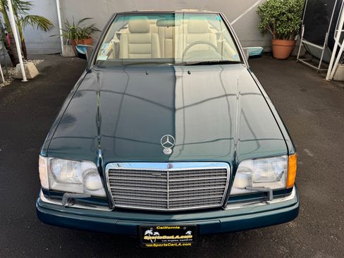 Used 1995 Mercedes-Benz E 320 Convertible image 4