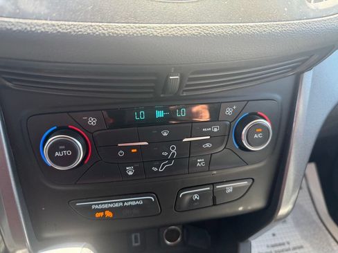 Used 2017 Ford Escape SE AWD/4WD image 20