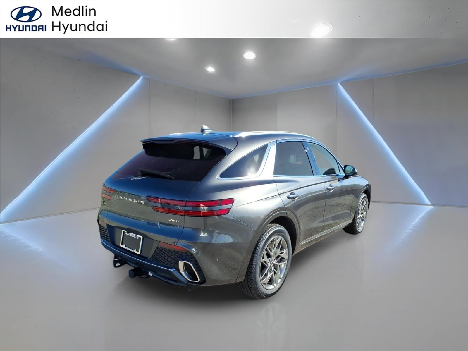 Used 2024 Genesis GV70 2.5T w/ Advanced Package AWD/4WD image 3