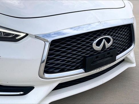 Used 2017 INFINITI Q60 w/ Cargo Package image 26