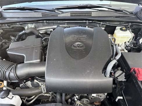 Used 2021 Toyota Tacoma TRD Off-Road w/ TRD Premium Off Road Package image 33