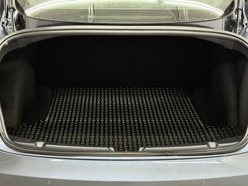 Used 2018 Tesla Model 3 Long Range image 32