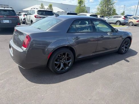 Used 2023 Chrysler 300 Touring w/ Sport Appearance Package RWD image 5